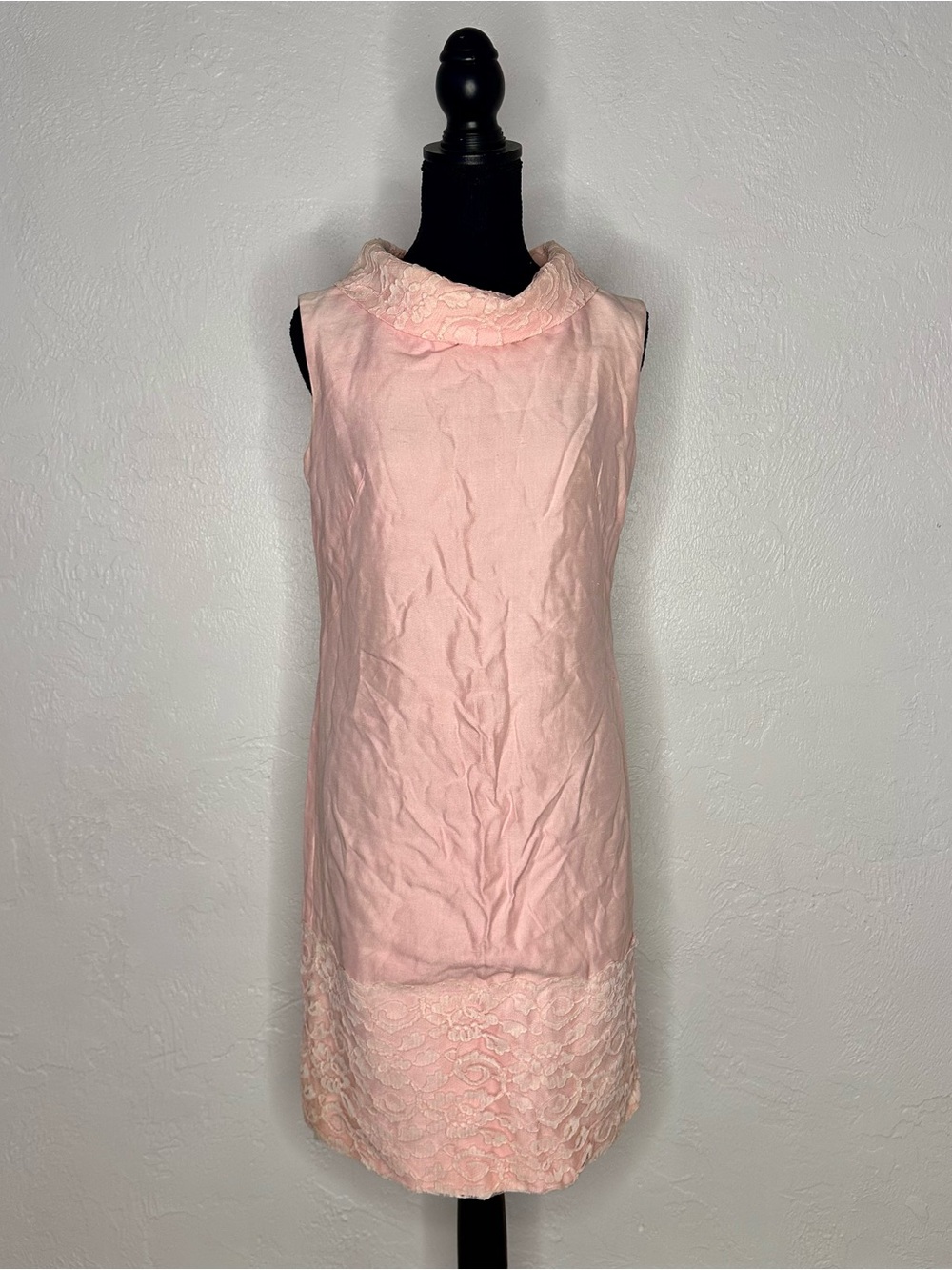 Vintage 1960 handmade pink lace minidress